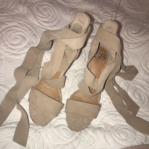 Gianni Bini lace up heels